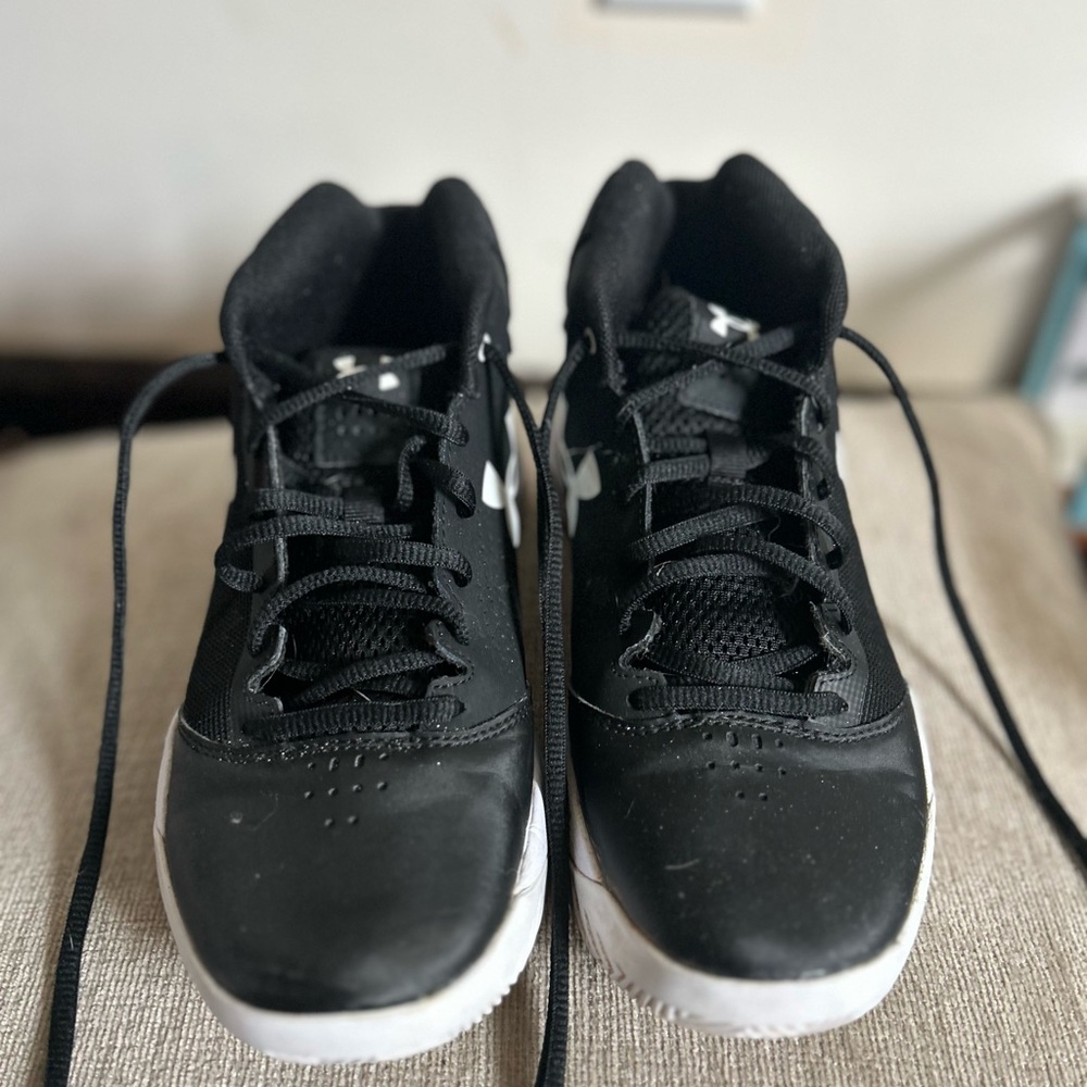 Under Armour Black and White Sneakers High-Top Athletic Shoes